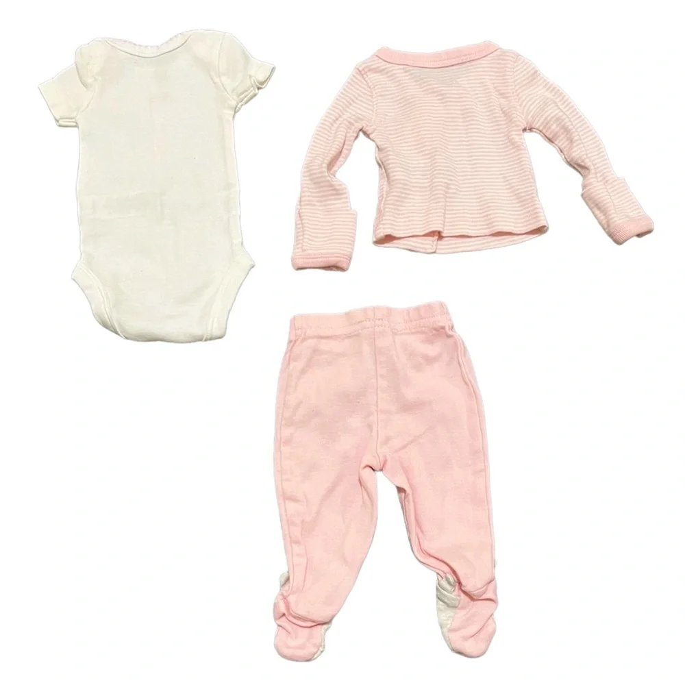 Carter's Infant Baby Girl Bundle Preemie Preowned - Picture 2 of 3